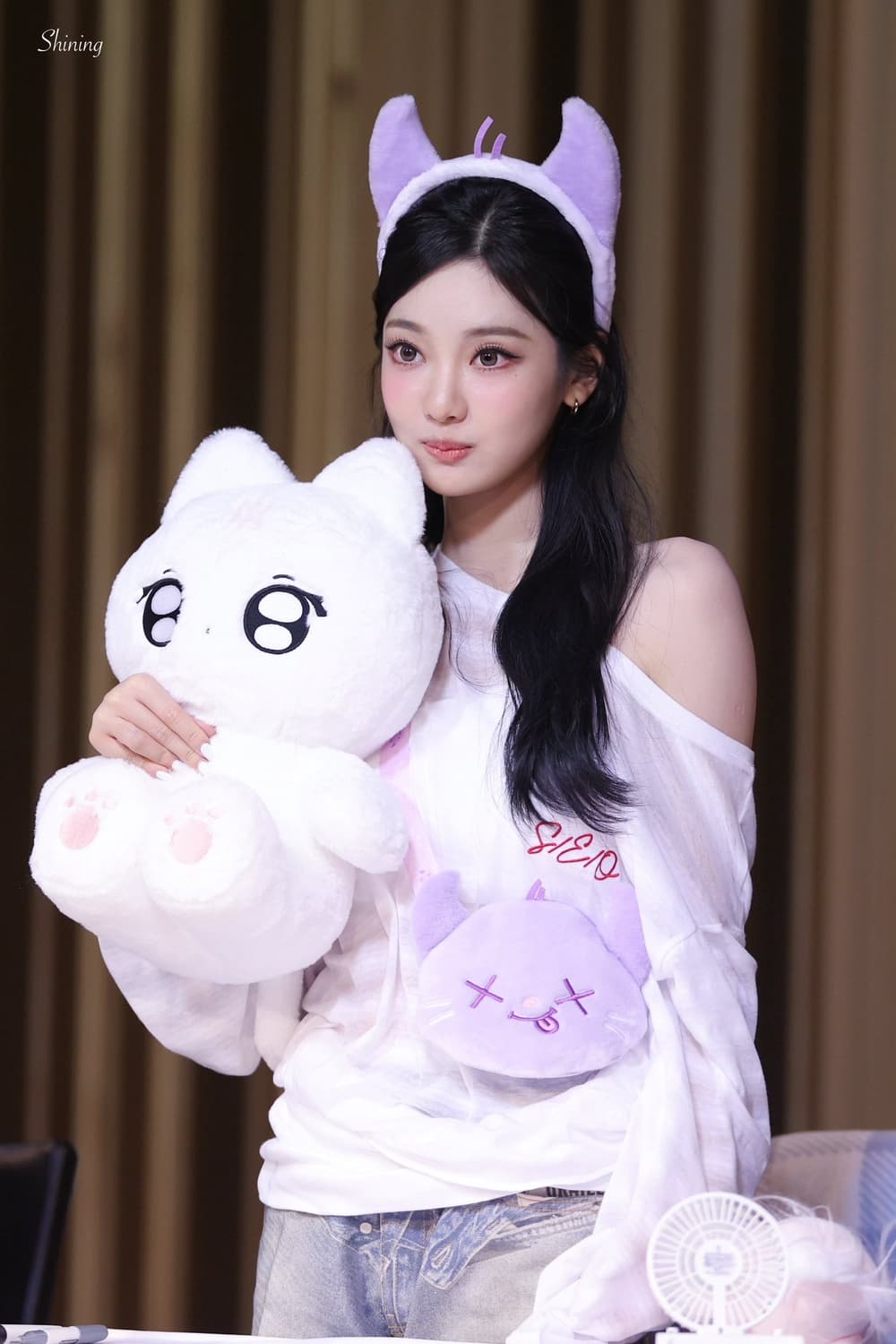 (닝닝착용) 에스이오 오프 숄더 탑 상품이미지2