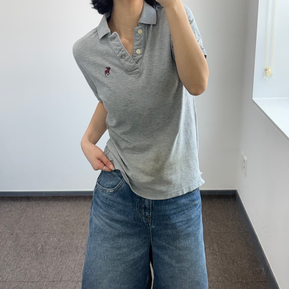Abercrombie 아베크롬비 그레이 카라 반팔티 상품이미지2
