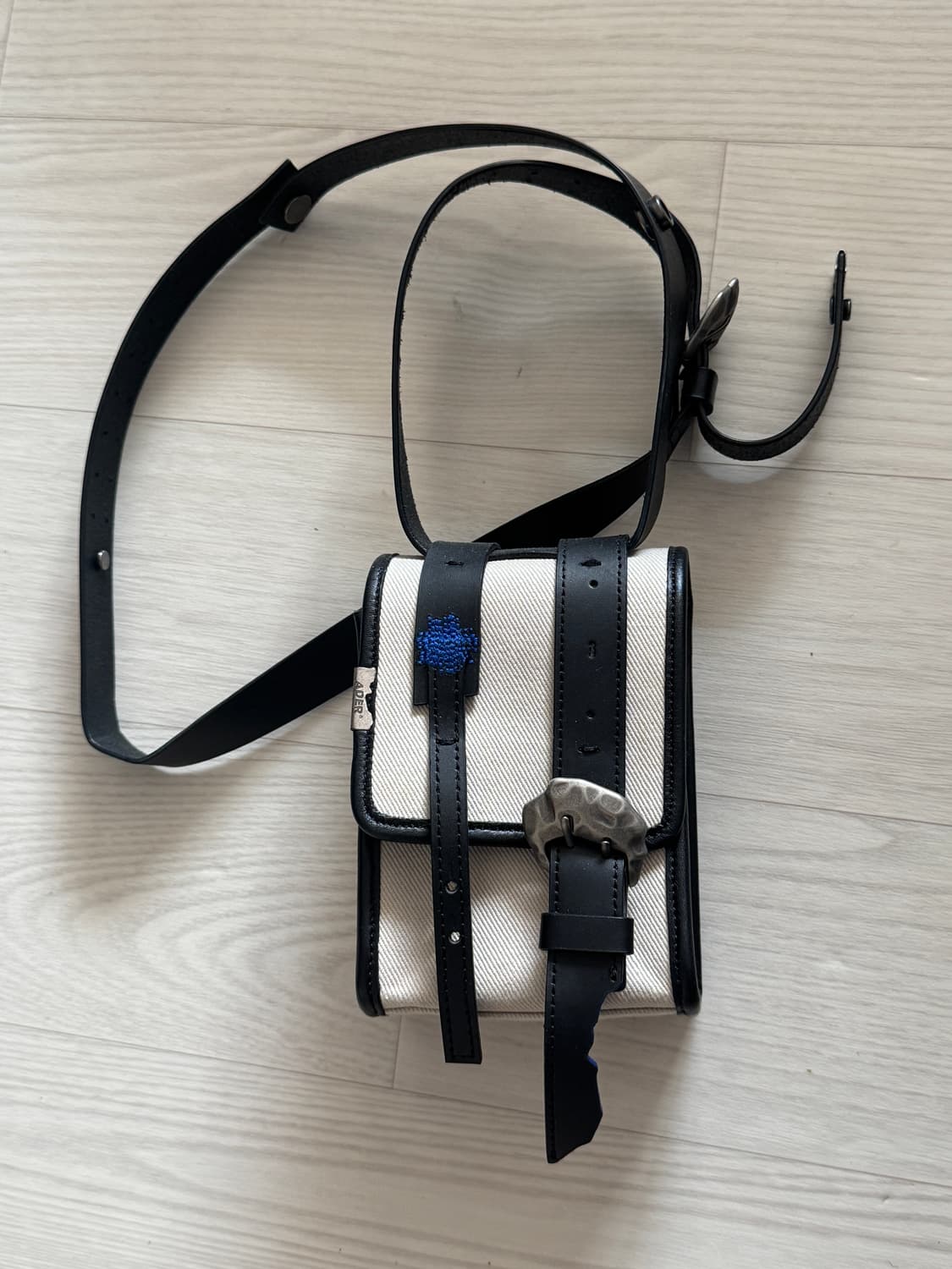 아더에러 ader error 미니 크로스백 상품이미지1