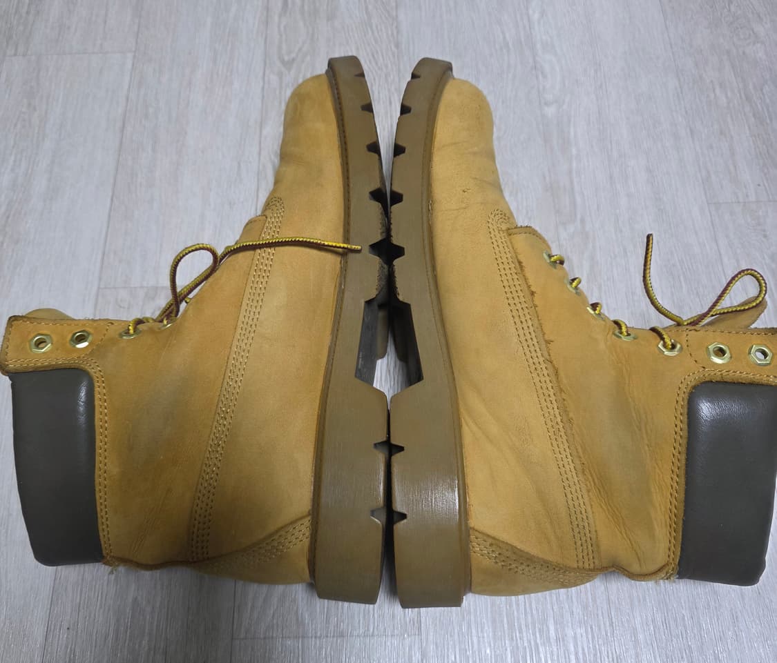 팀버랜드 6인치 베이직 부츠(18094 270사이즈) 상품이미지3