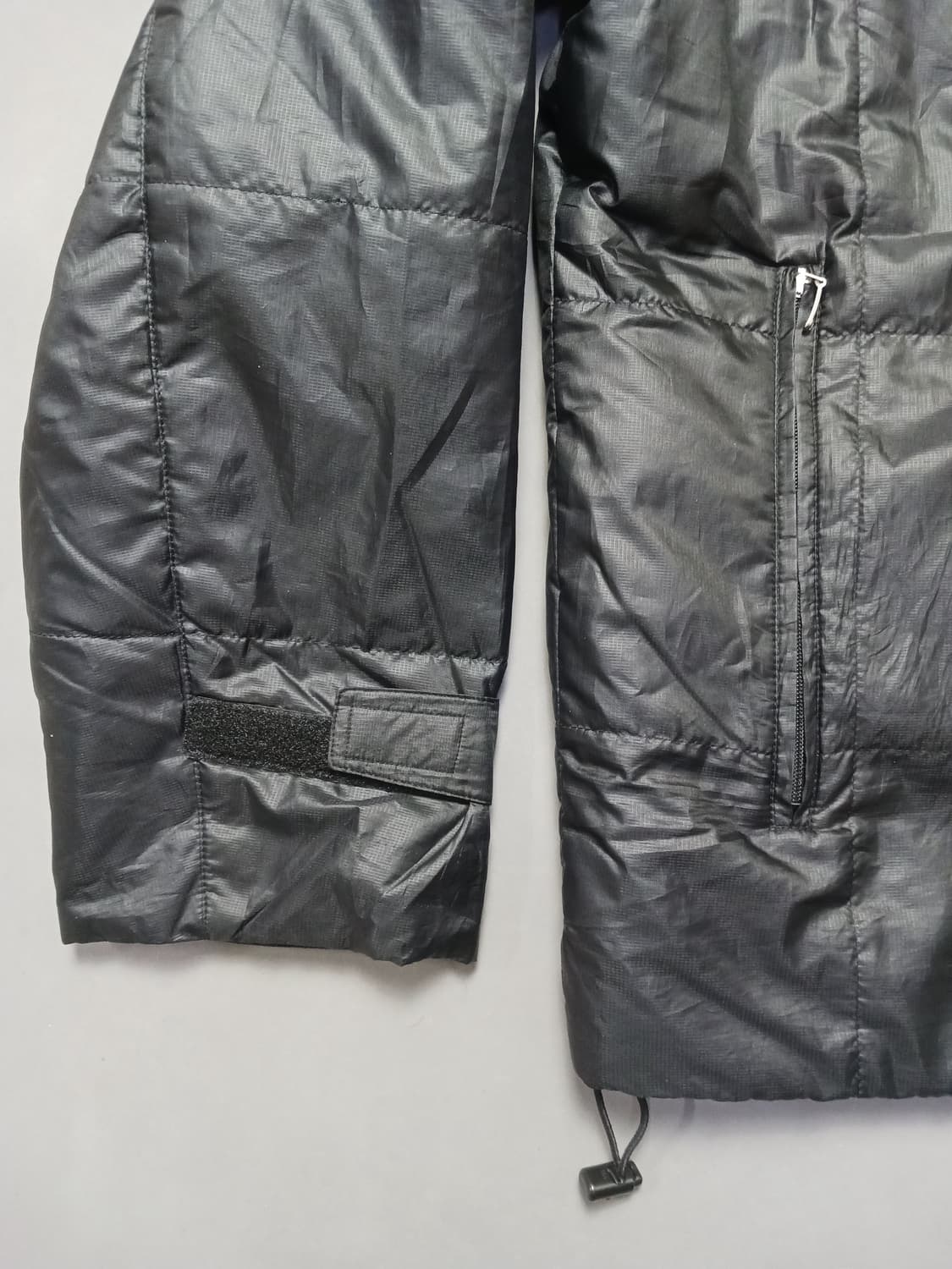 [L] 트루사르디 골프 블랙 경량 퀄팅 베스트 패딩 상품이미지4