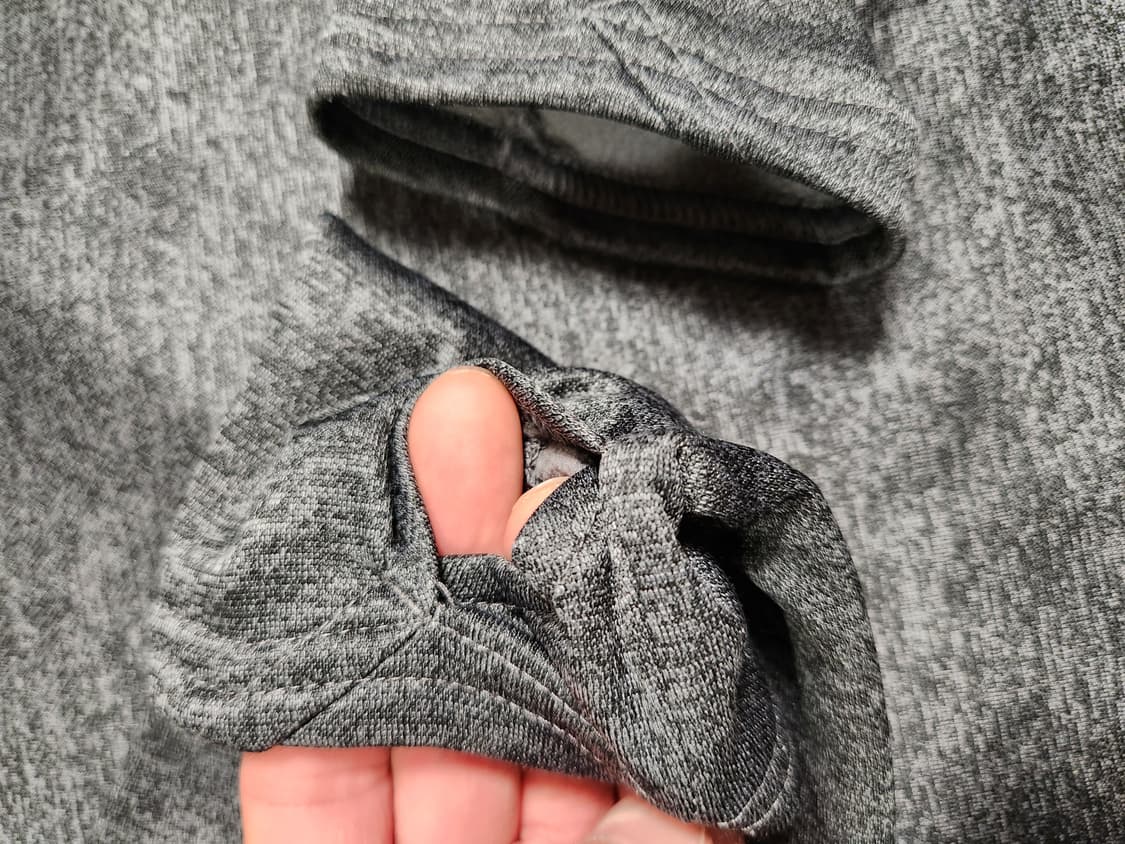 새상품급)아디다스 러닝 기모 드릴탑 긴팔티 사이즈xl

오염 하자없이 깨 상품이미지5