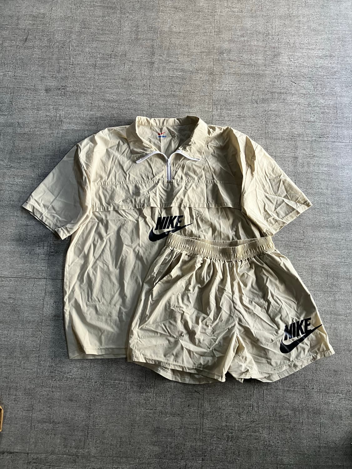 Nike 나이키 올드스쿨스트릿 00‘s 아노락 트레이닝복세트 상품이미지1