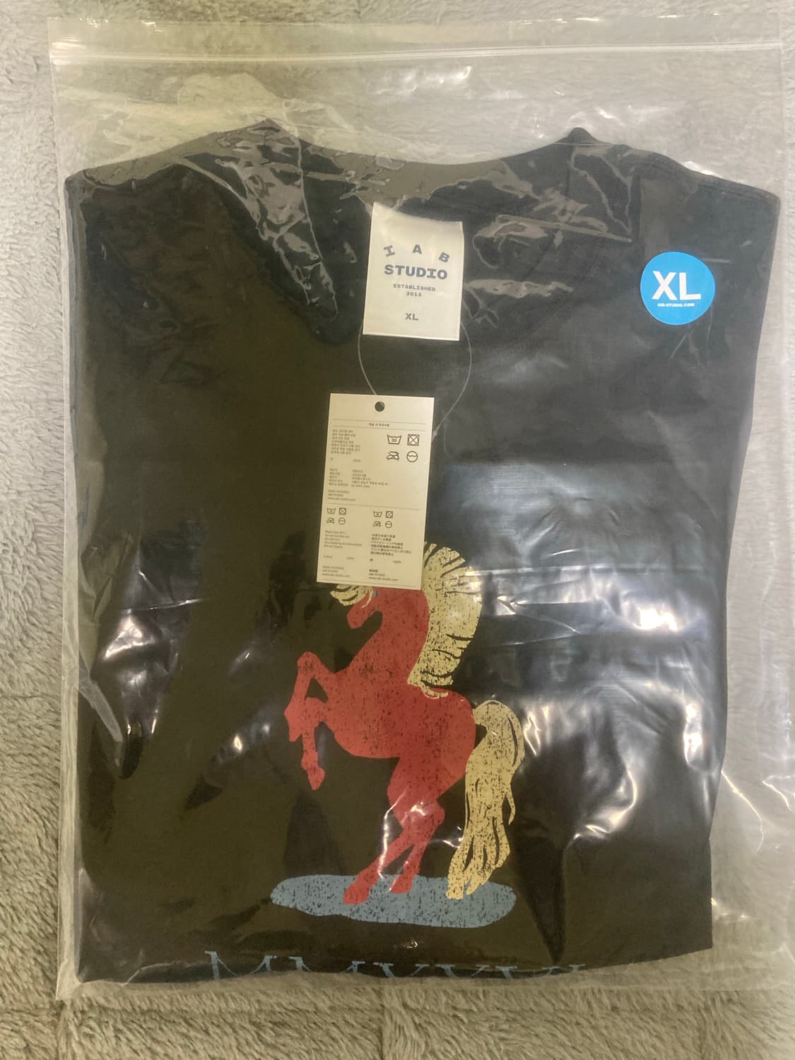 [XL] 아이앱 레드 홀스 티셔츠 블랙 상품이미지1