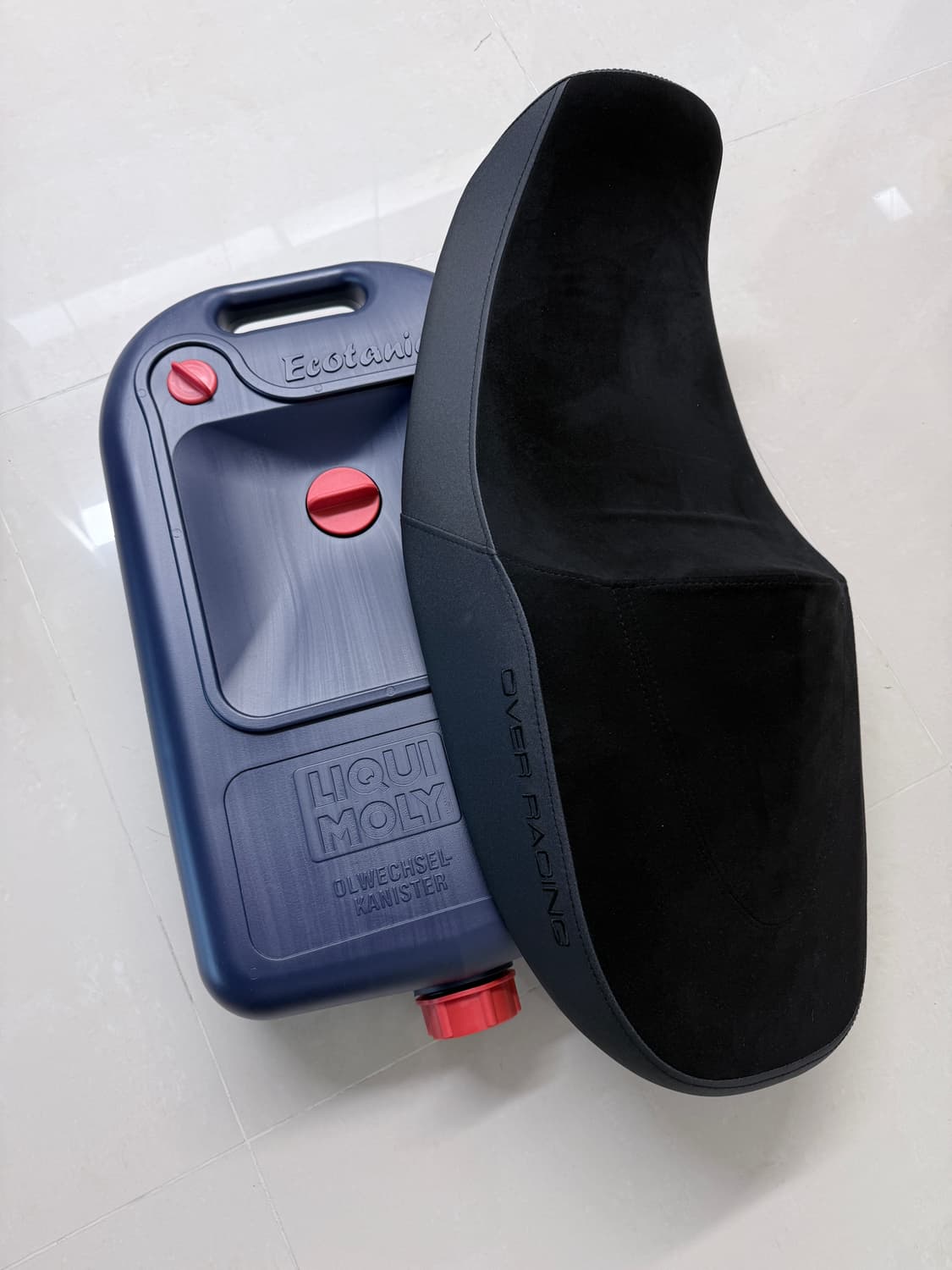 Z900RS 오버레이싱 스포츠라이딩시트 63-71-01 상품이미지1