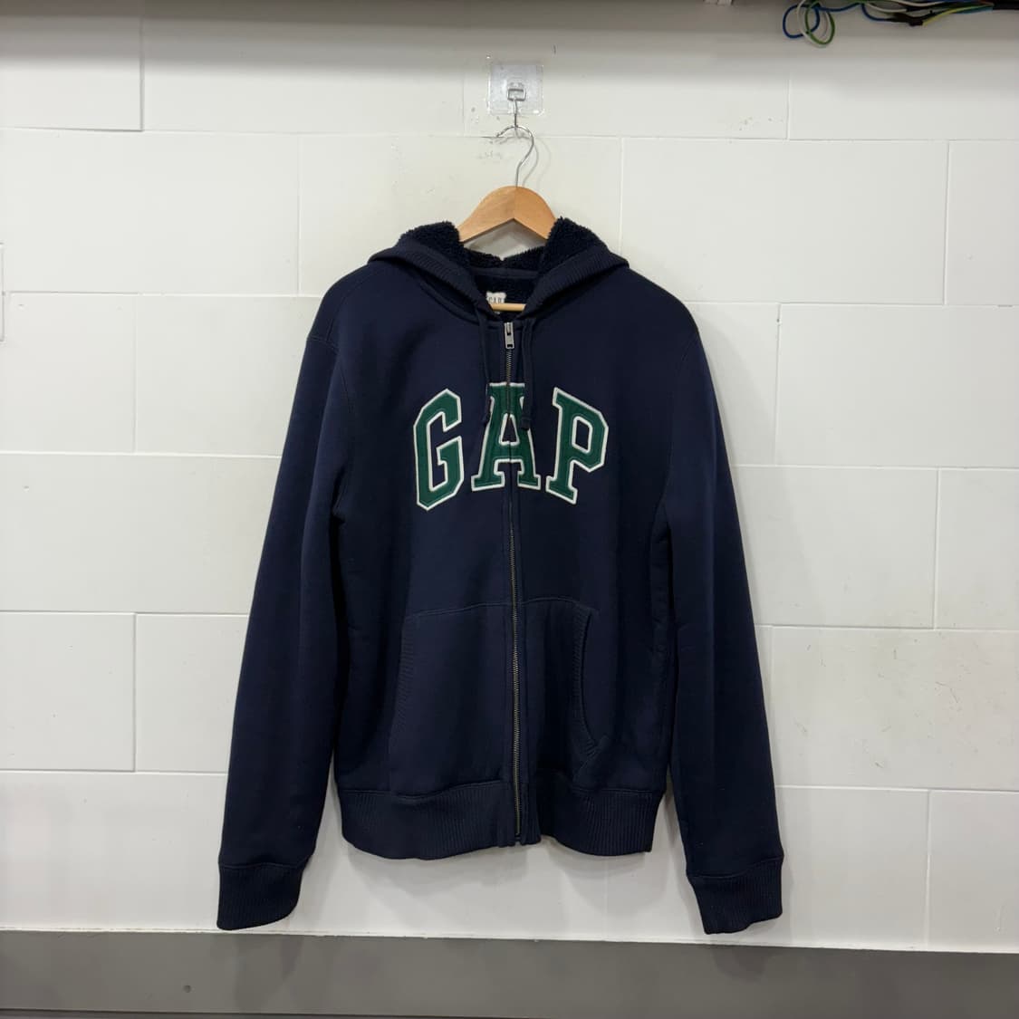 갭 양털 후드집업 상품이미지1
