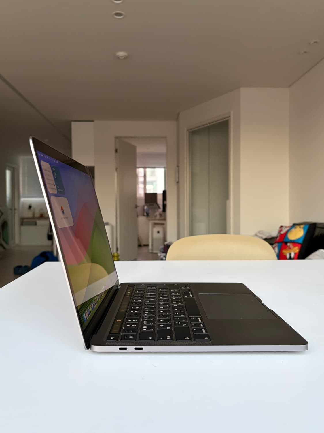 Apple 애플 노트북 맥북 프로 2020 (i7 16G 512GB) 상품이미지2