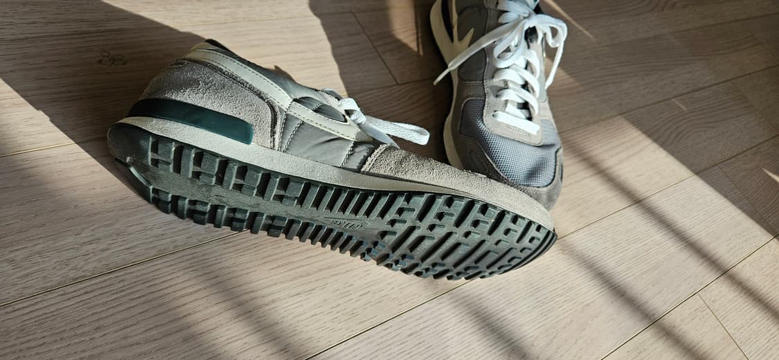 나이키 볼텍스 레트로 그레이 상품이미지5