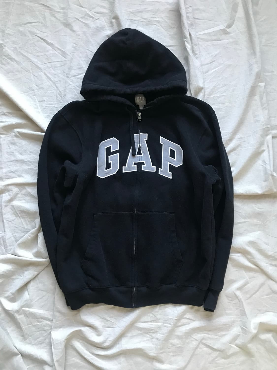 갭 중앙 빅 로고 블랙 후드집업 상품이미지4