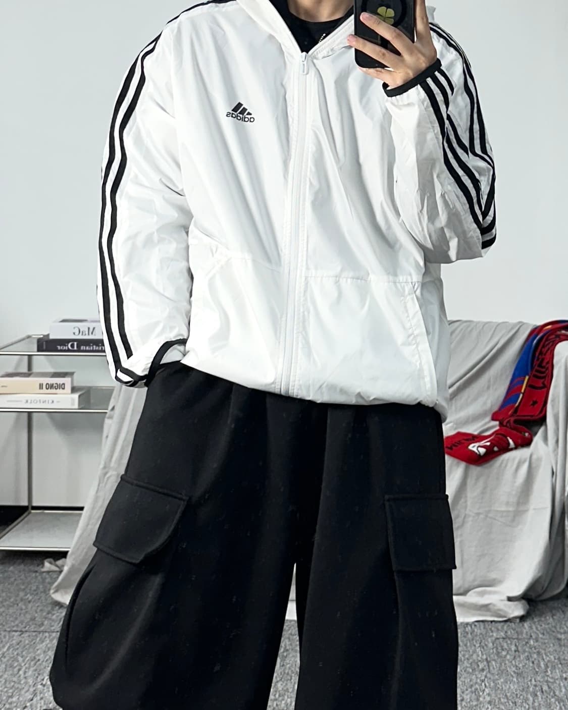 아디다스 화이트 바람막이 XL 상품이미지3