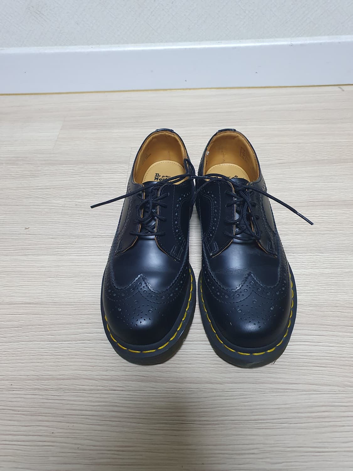닥터마틴 블랙 윙팁 슈즈 240 상품이미지3