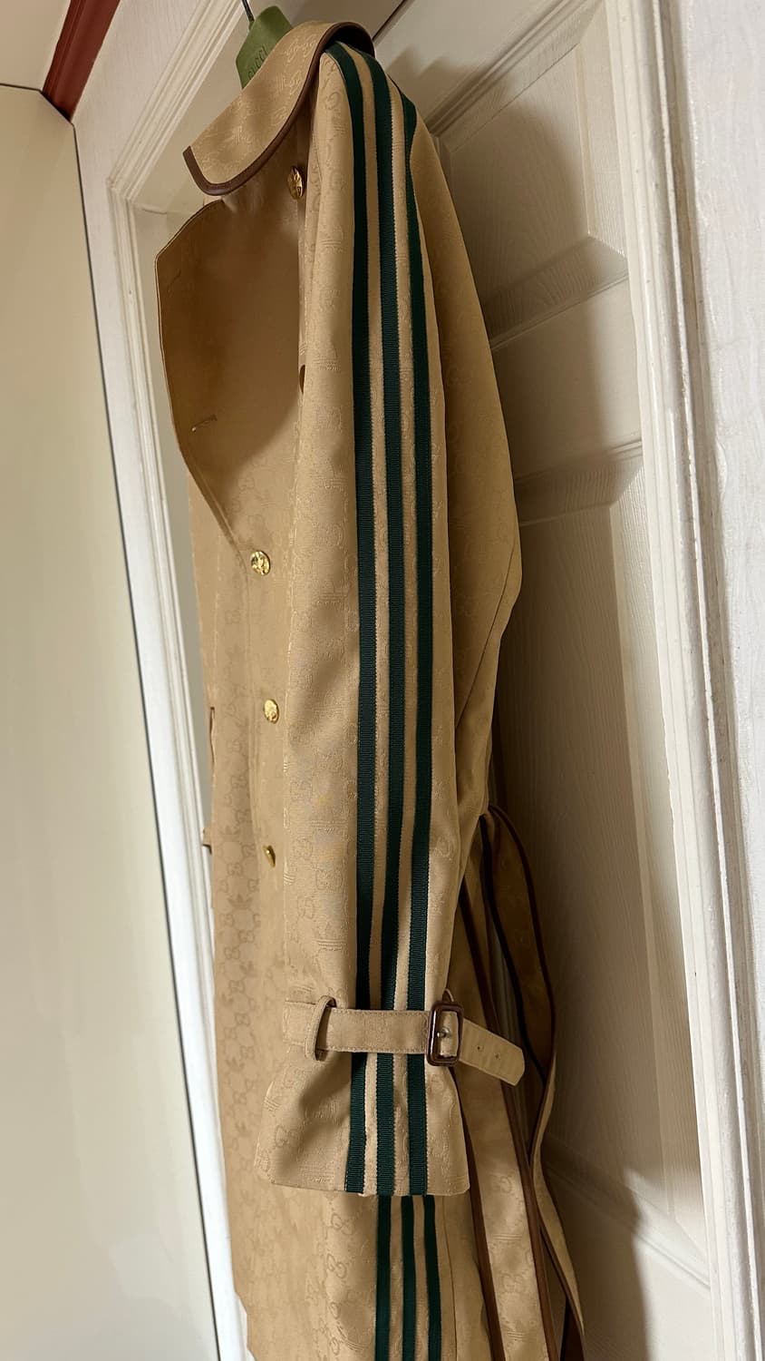 구찌 x 아디다스 트렌치코트 50사이즈(105~) 샤이니 키 착용 제품 상품이미지3