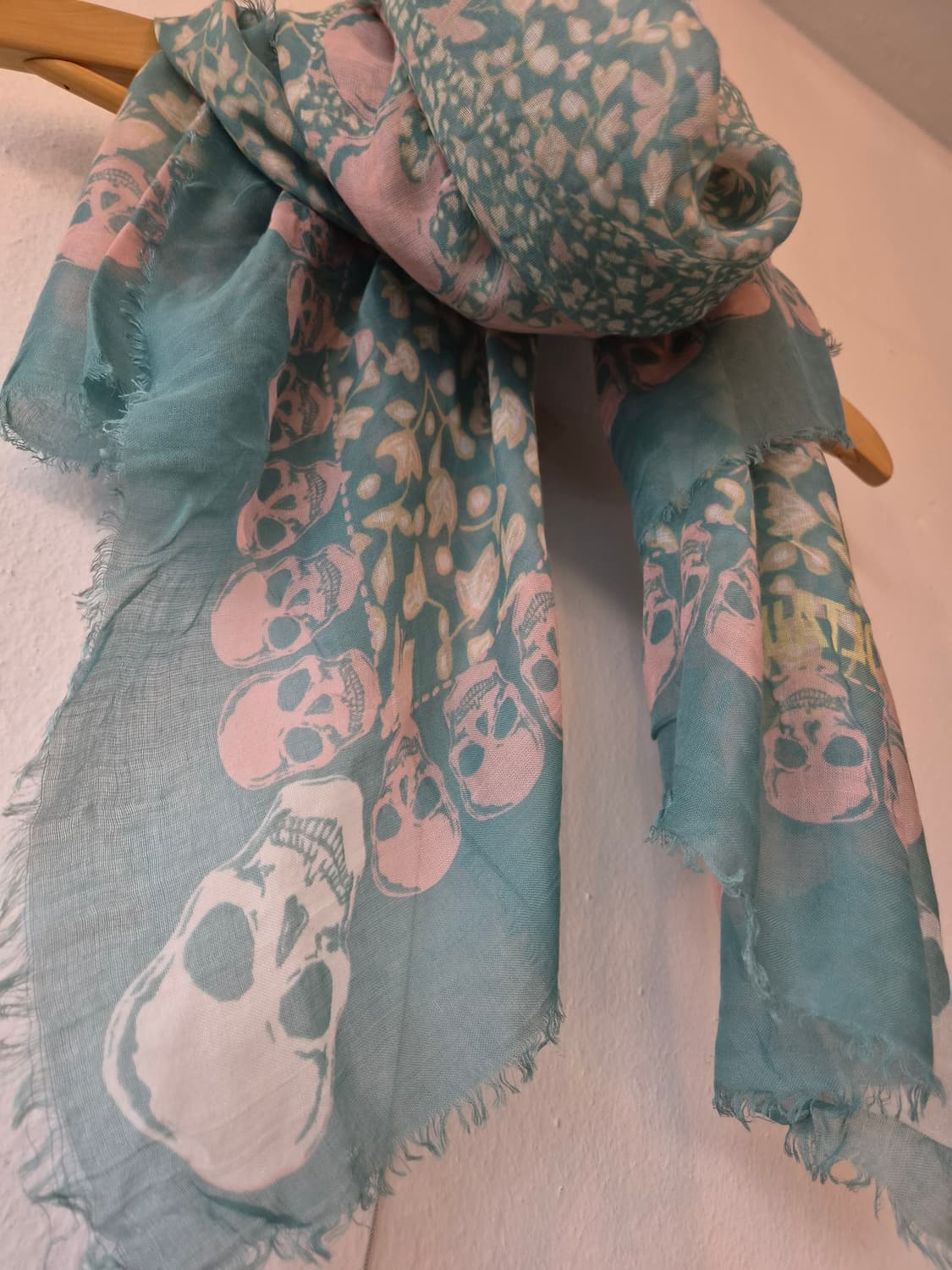 자딕앤볼테르 케리가든 스컬프린트 숄 스카프 상품이미지3