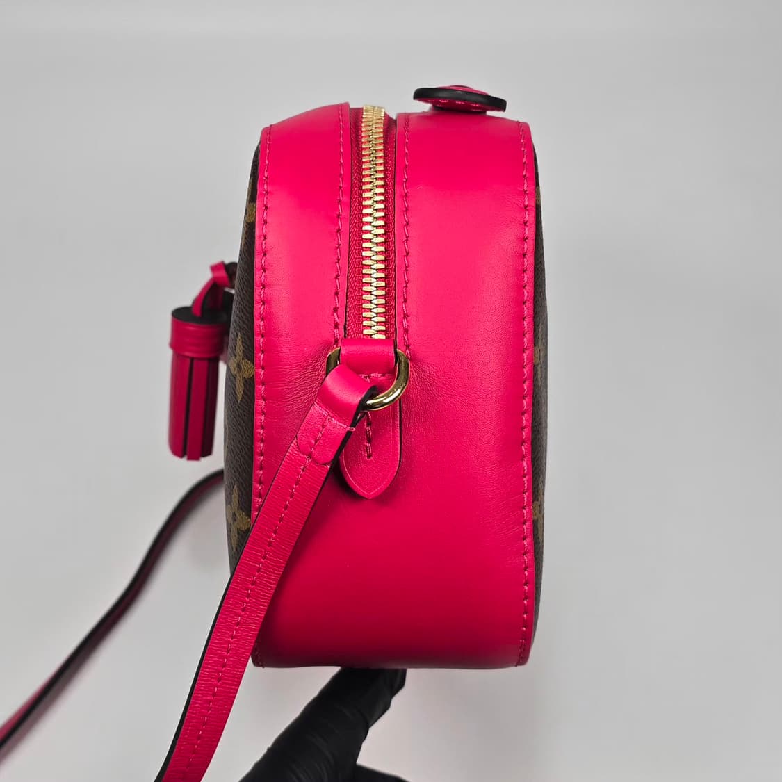 루이비통 산톤주 숄더백 상품이미지5