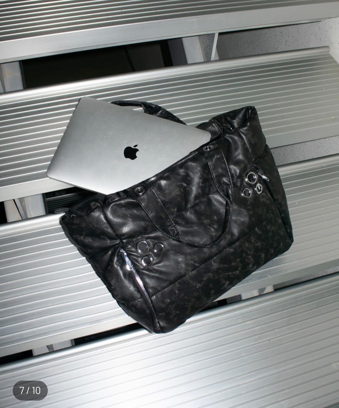 쿨사이드옵더필로우 트레블백 애쉬블랙 상품이미지4