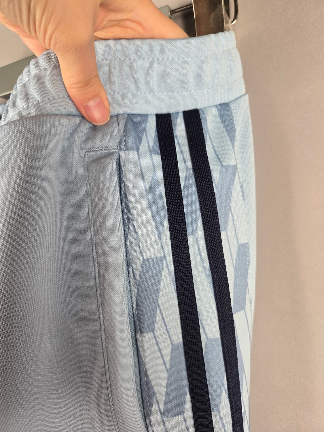 [무료배송]새상품 널디 S 심볼 패턴 블락 트랙 DNA 트레이닝 팬츠 상품이미지4