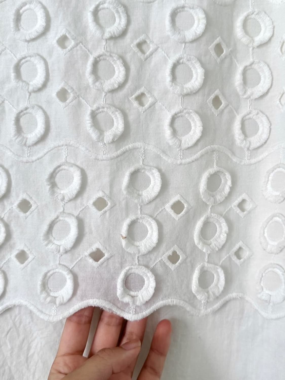Circle punching layered skirt / white  상품이미지5