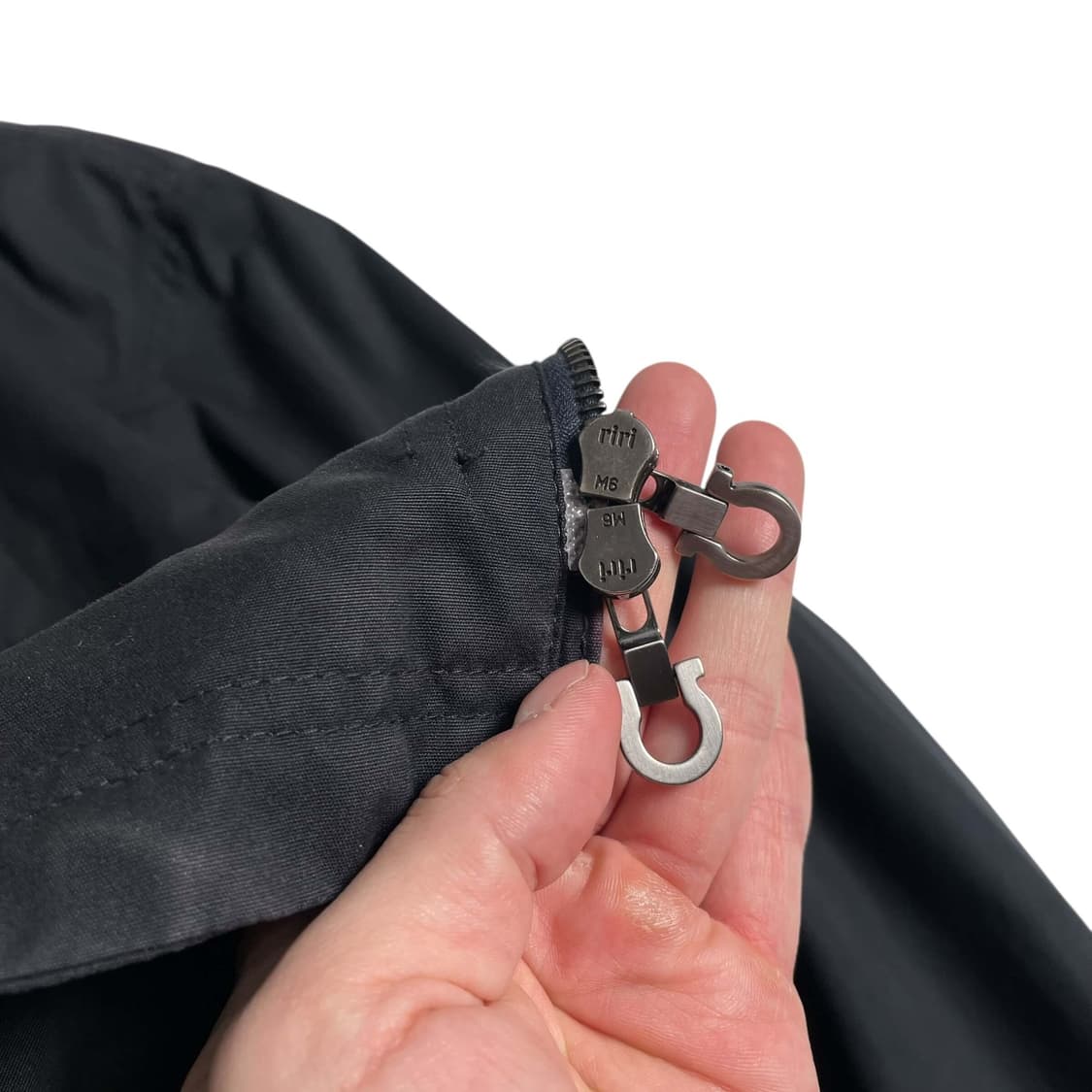 페레가모 빅 후드 파카 (itay made) 상품이미지6