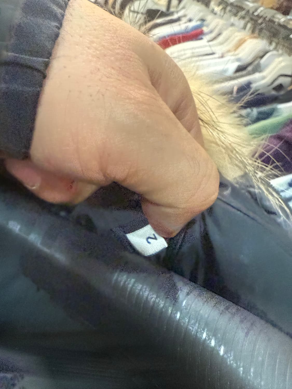 2/44-55 정품 몽클레어 nantesfur 롱패딩 팝니다 상품이미지3