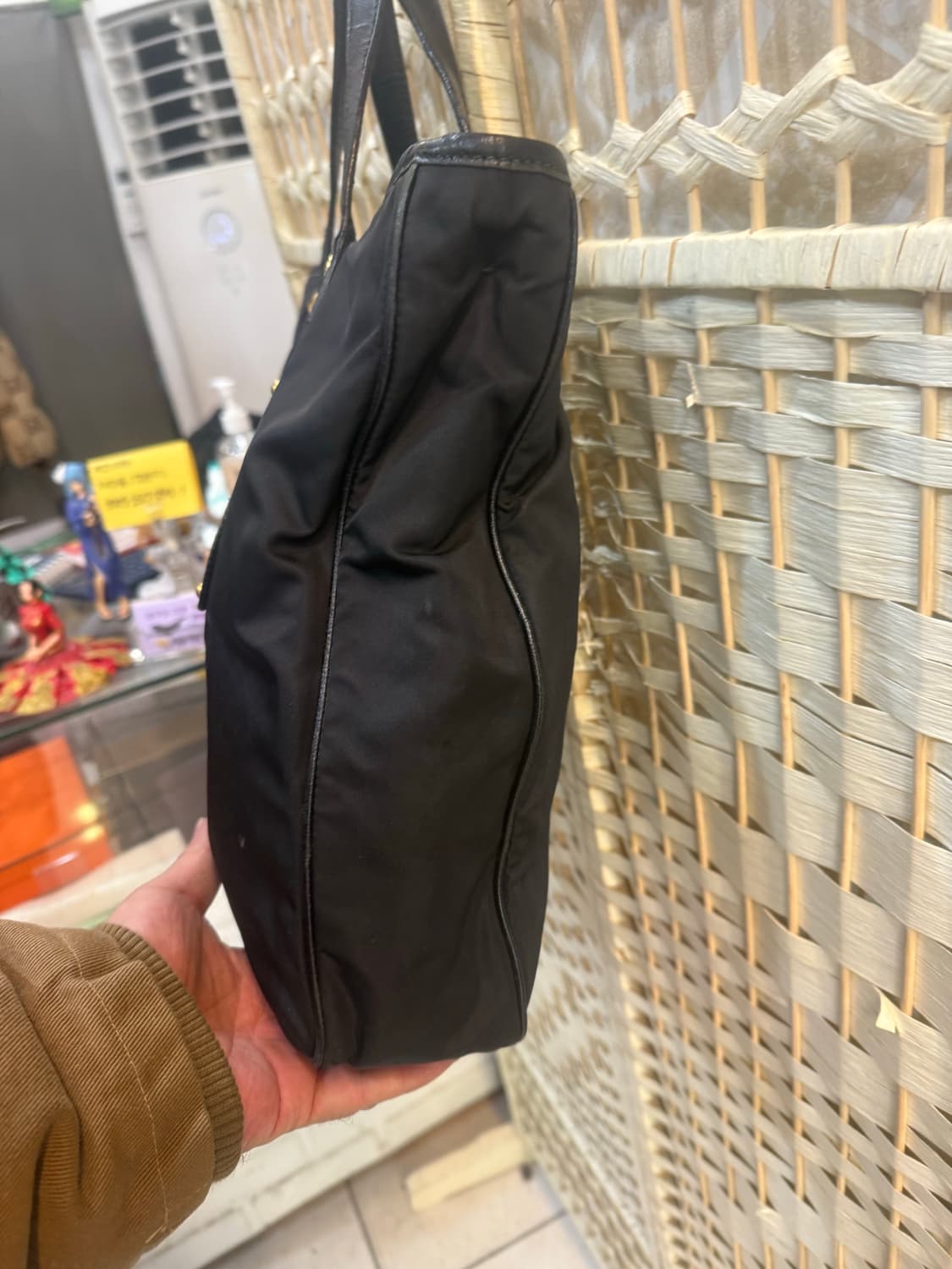 정품 프라다 나일론 토트백 팝니다 상품이미지3