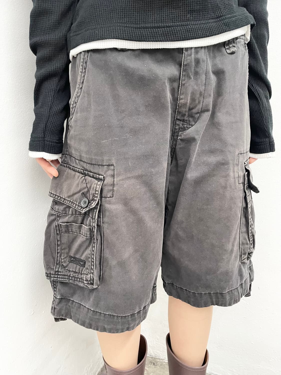 차콜 멀티포켓 카고팬츠 상품이미지3