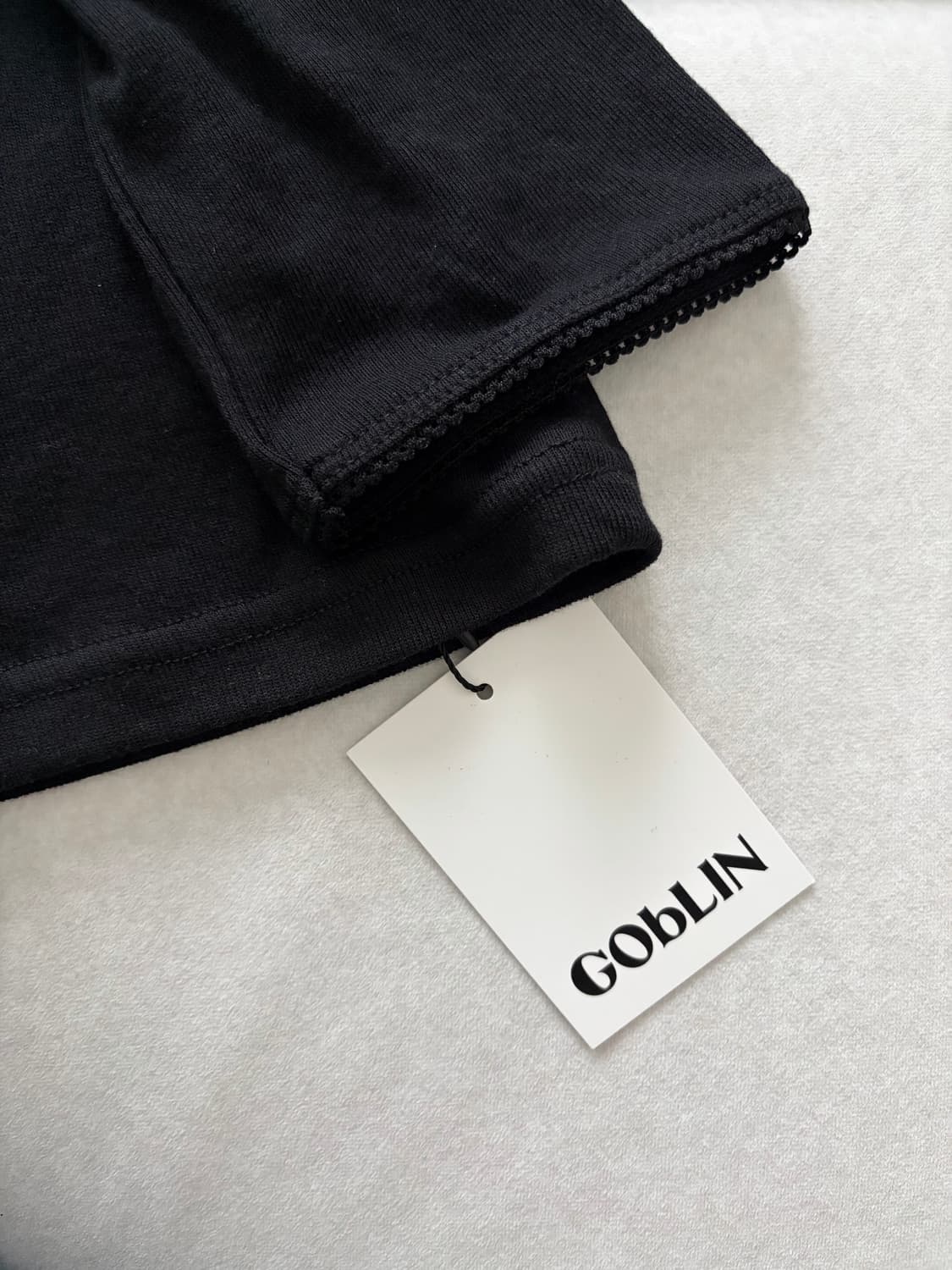 고블린웨어 Iris V-neck Sleeves 상품이미지3