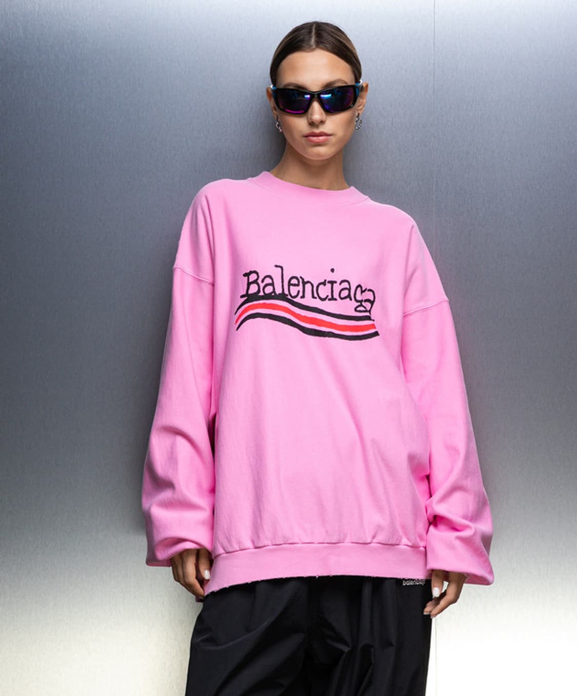 발렌시아가 폴리티컬 핸드 드로운 맨투맨 스웻 셔츠 핑크 2사이즈 상품이미지5