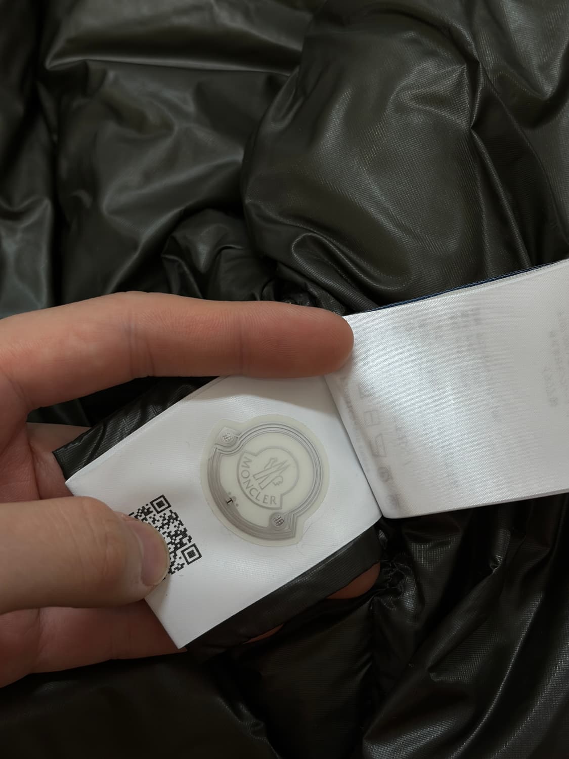 (최상) 21fw 몽클레어 다이아몬드 퀼팅 패딩 5 몽클레어 패딩 5 상품이미지8