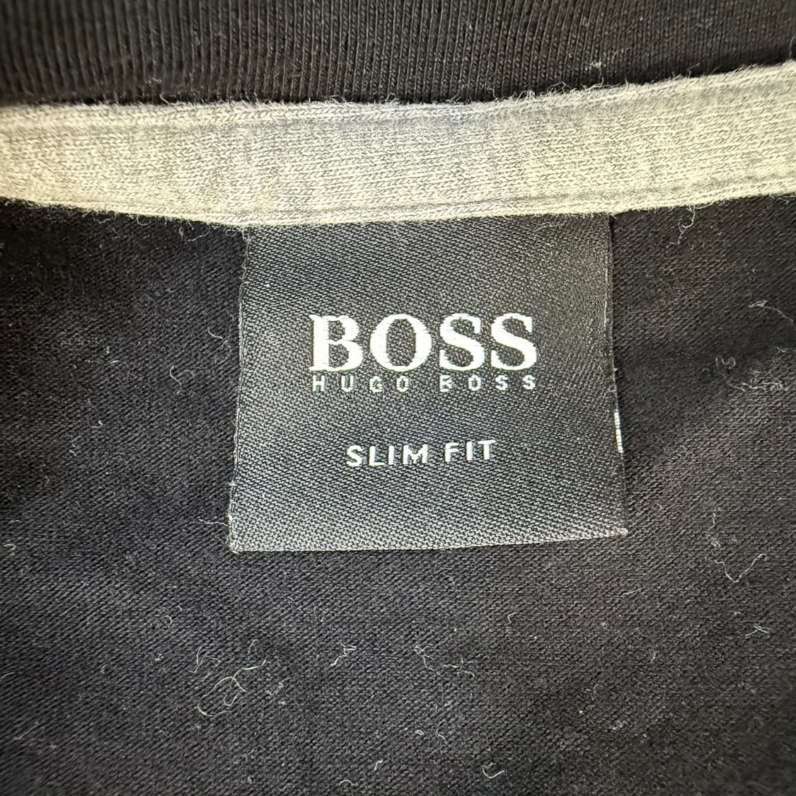 실측확인 휴고보스 슬림핏 긴팔티 0303T 상품이미지3