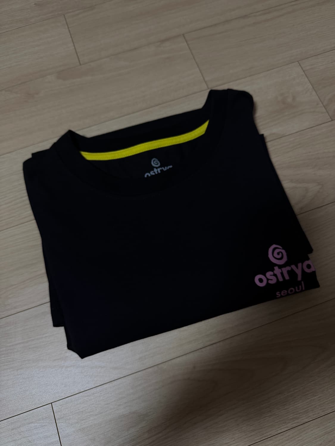 ostrya 서울 블랙 반팔티셔츠 M 상품이미지2