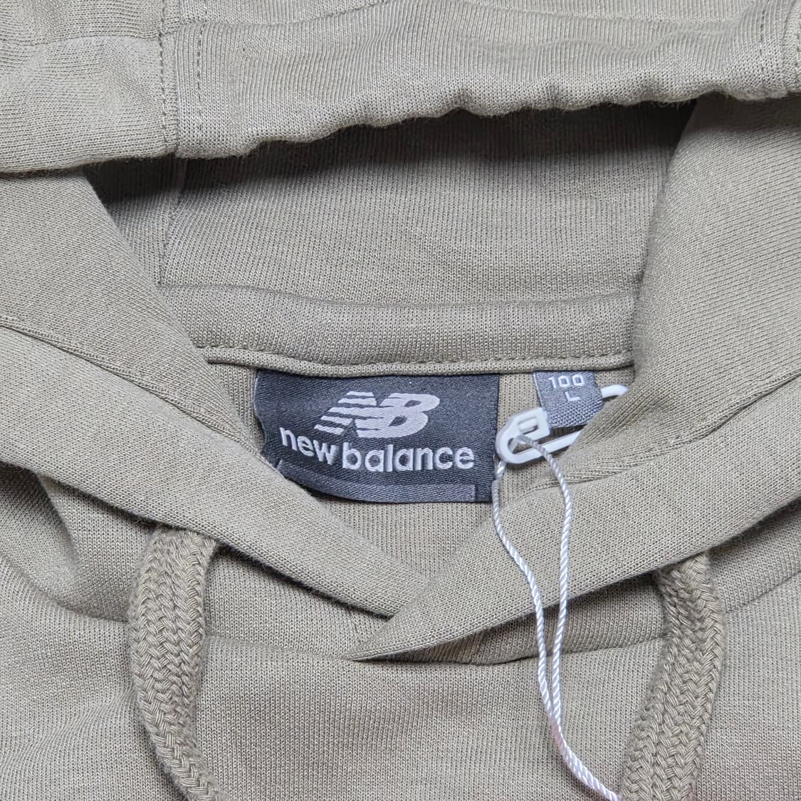 New Balance (새상품)뉴발란스 후드티 상품이미지3