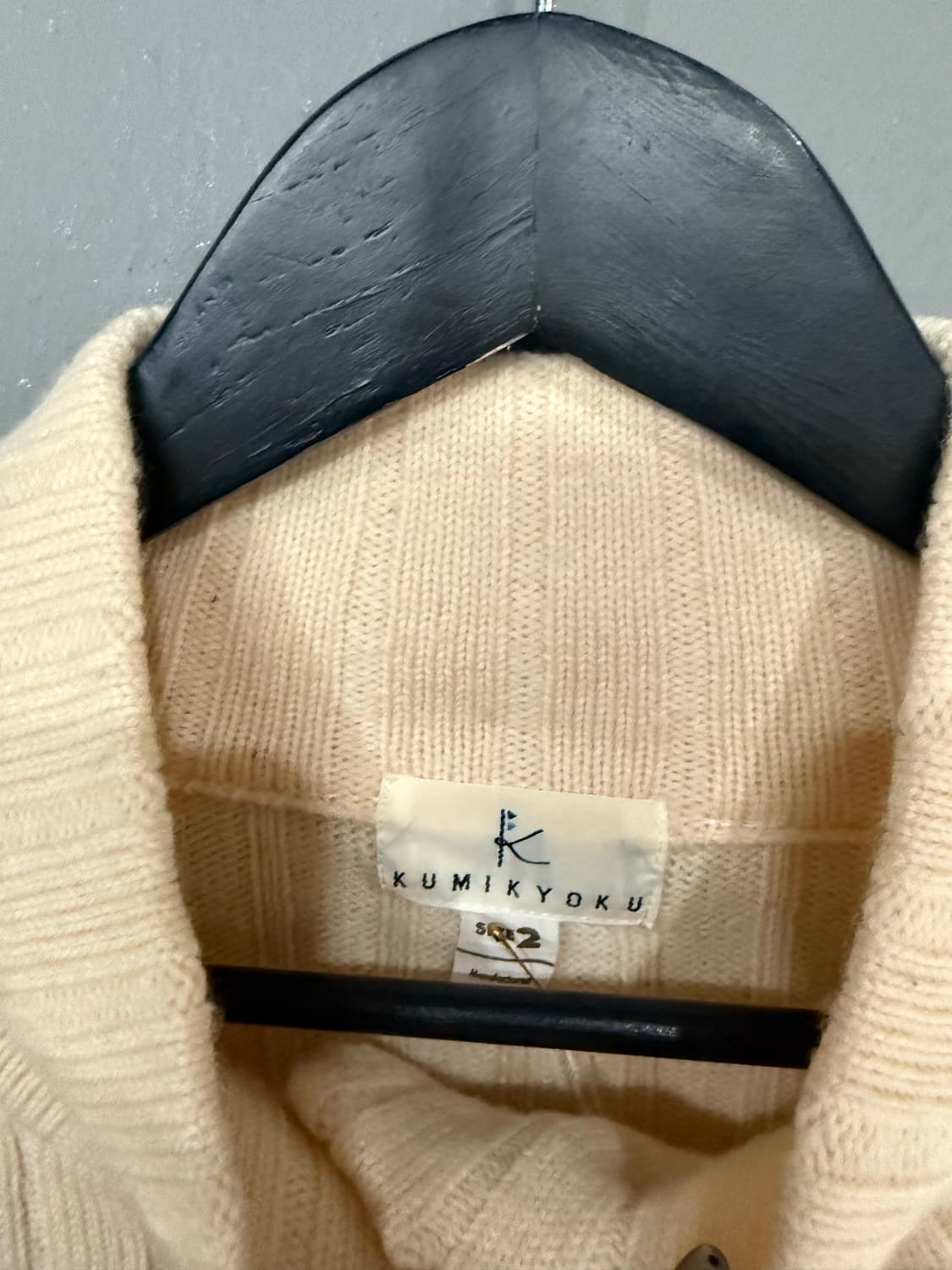 KUMIKYOKU button point cardigan 상품이미지9