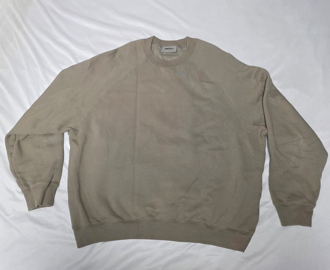 에센셜 피어오브갓 피오갓 올리브 기모 맨투맨 XL 가단 76cm 상품이미지2