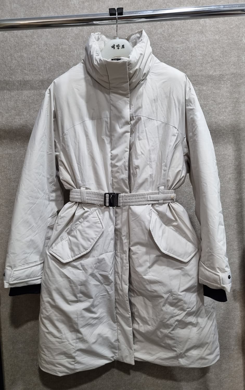 여성 100 블랙야크 거위털 패딩 상품이미지1