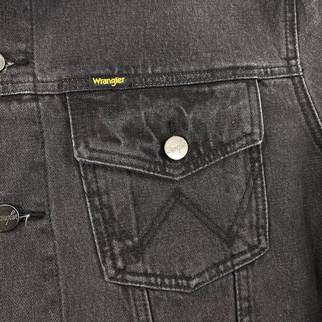 랭글러 카우보이컷 포켓 블랙 데님 트러커 자켓 (98) 상품이미지3