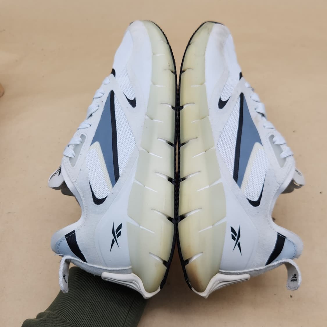 리복 지키네카 운동화 255 상품이미지5