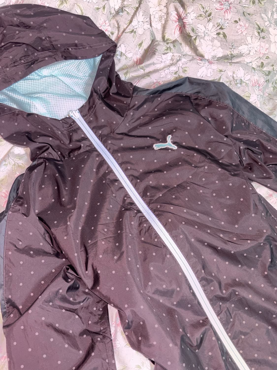 대대장 푸마 민트 블랙 도트 후드 바람막이 핀터레스트 상품이미지1