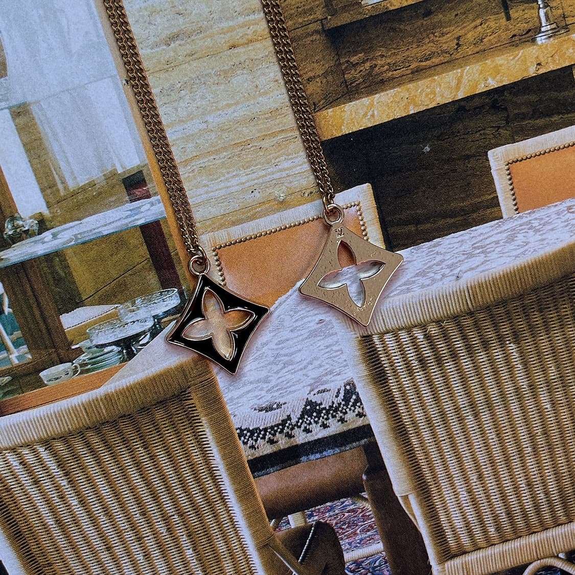 루이비통 모노그램 플라워 목걸이 상품이미지4