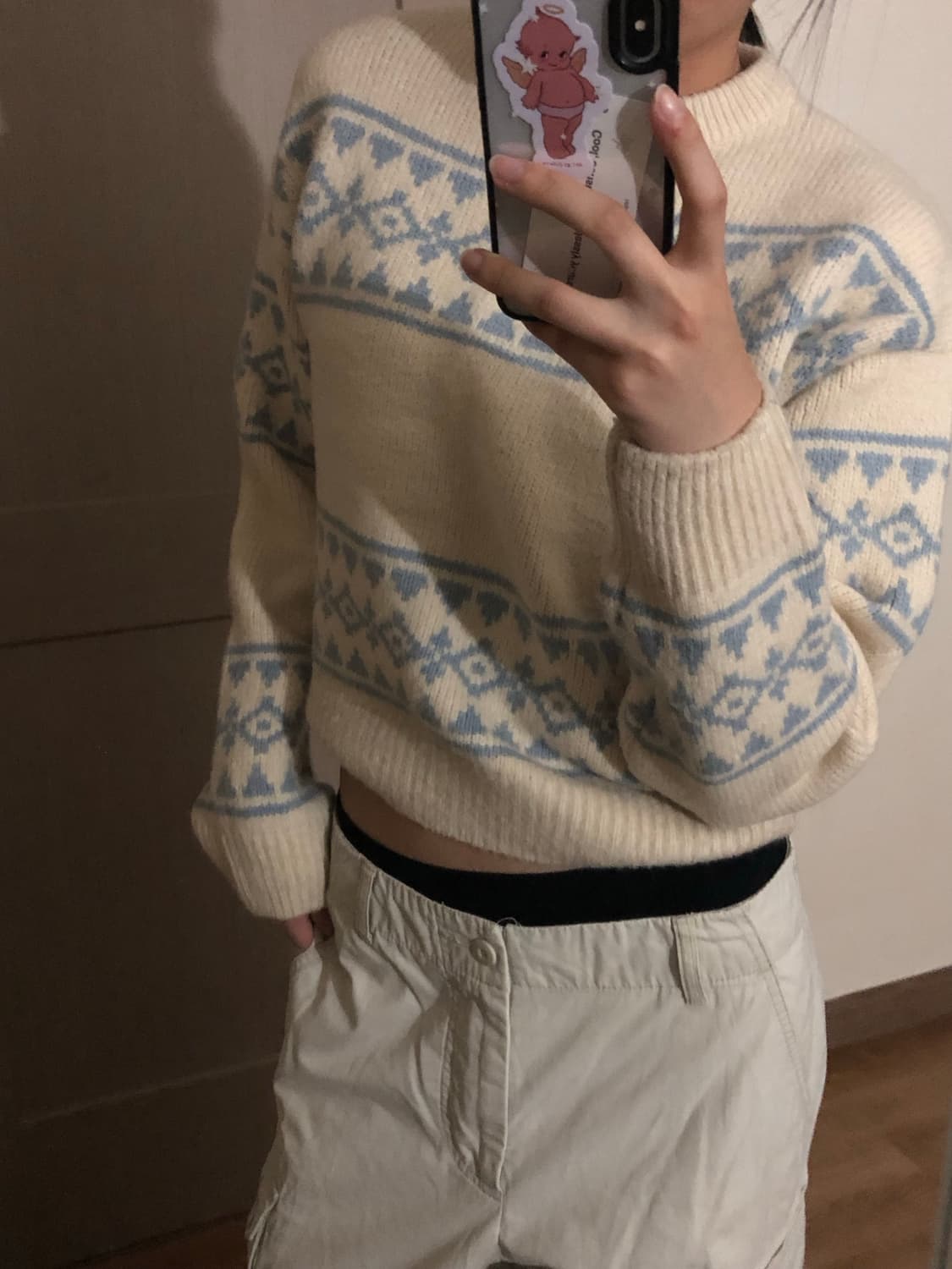 아가일 자가드 도톰 니트 아이보리 상품이미지1