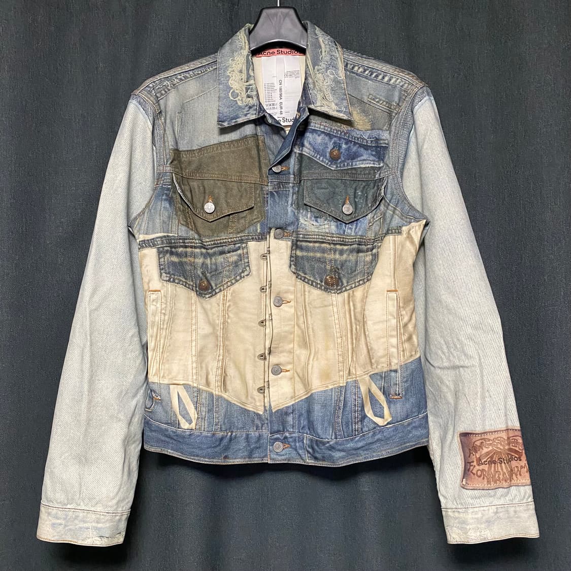 [Acne Studios]아크네 트롱프뢰유 프린트 데님 재킷 48 상품이미지1