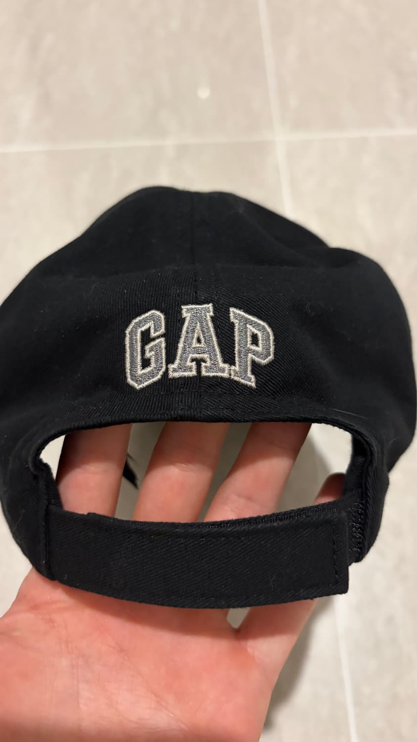 이지갭 발렌시아가 플레임 캡 상품이미지3