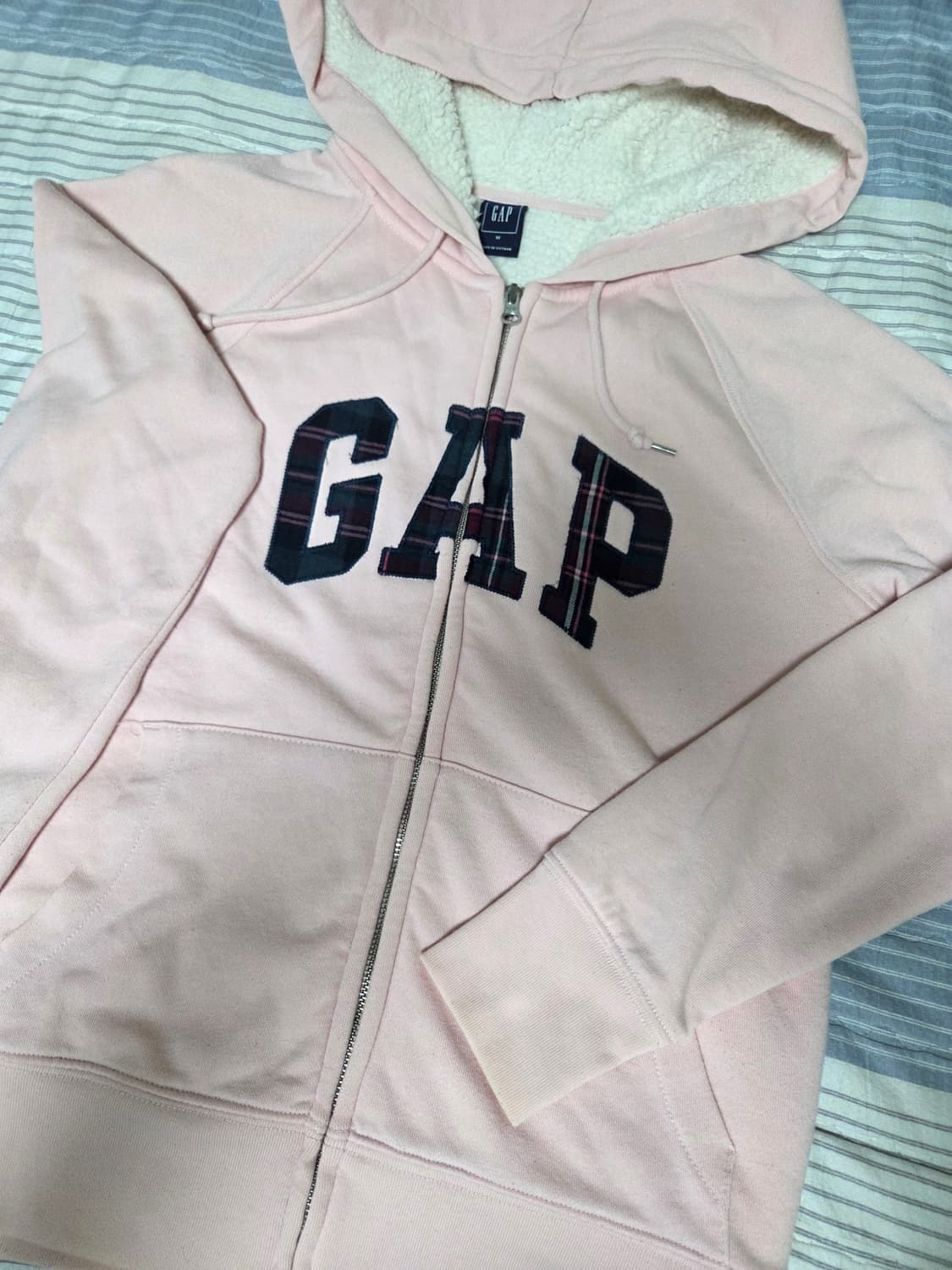 갭 딸기우유 대장템 후드집업 상품이미지2