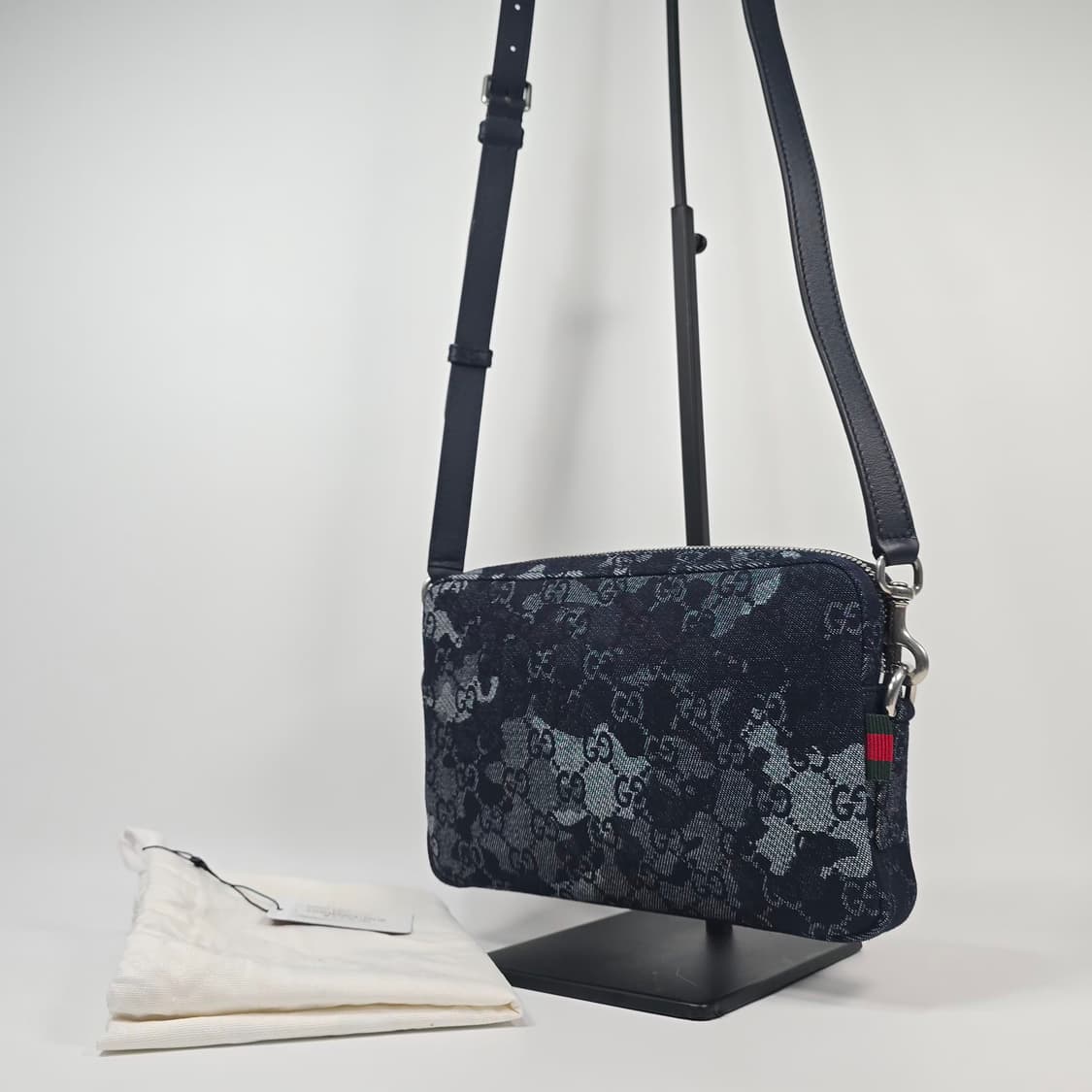 구찌 GG 데님 스몰 크로스백 상품이미지1
