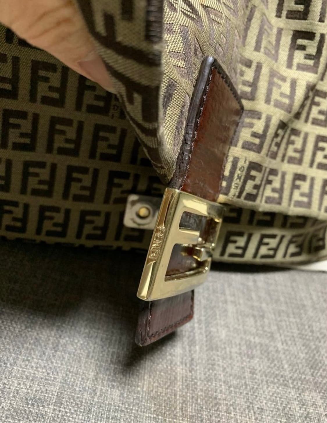 펜디 주카 맘마백. 정품 상품이미지4