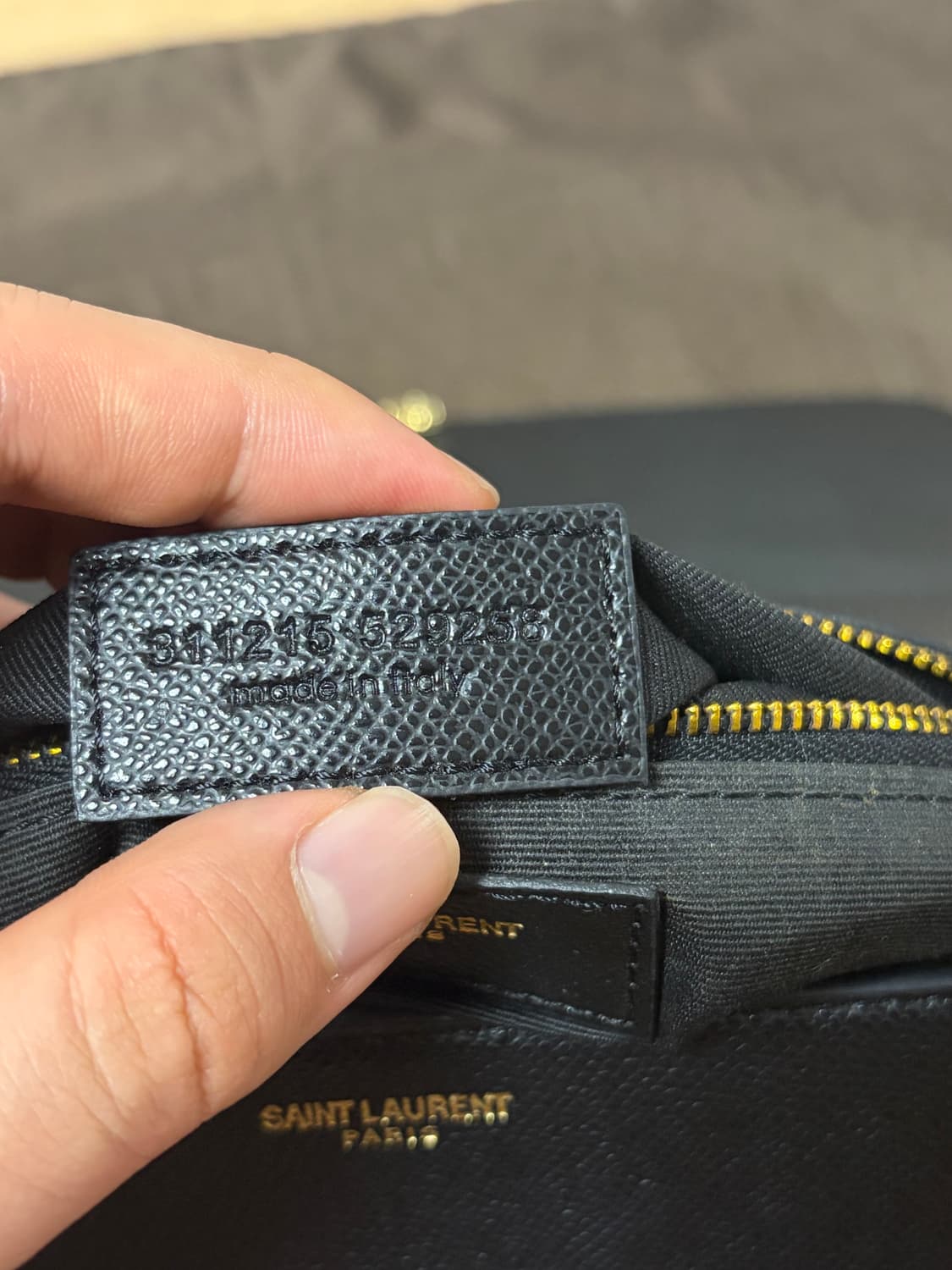 (상태A+급) (단종상품)생로랑 유니버시티백 블랙 금장(선미백,북렛포함) 상품이미지3