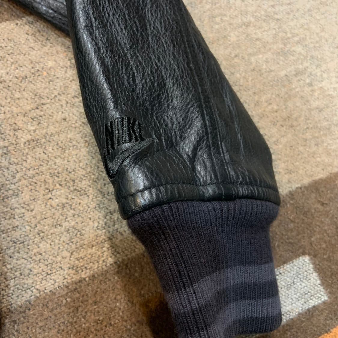 나이키 디스트로이어 소가죽 바시티 자켓 M 상품이미지2