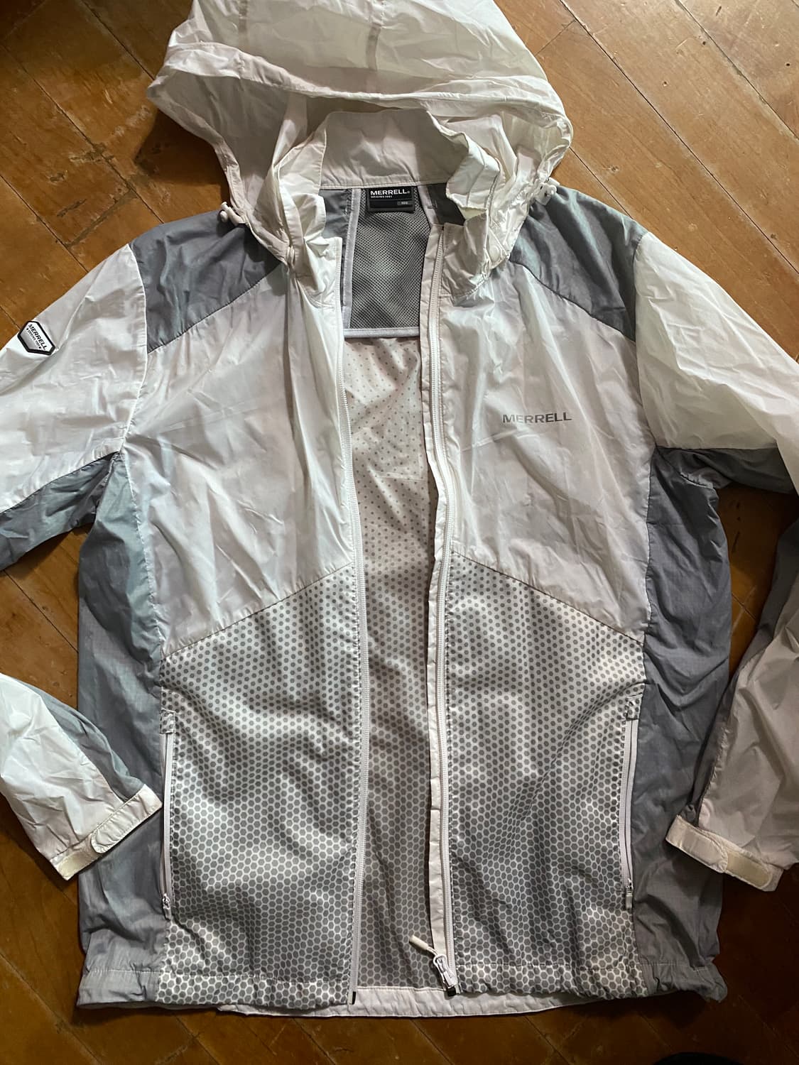 MERRELL 경량 화이트 바람막이 100 상품이미지1