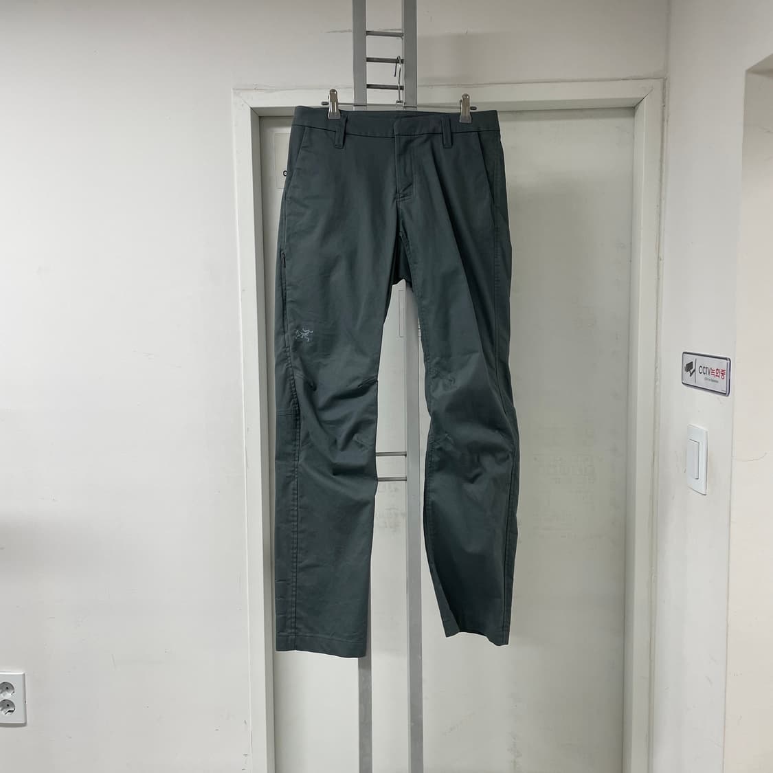 아크테릭스 팬츠 30 상품이미지1