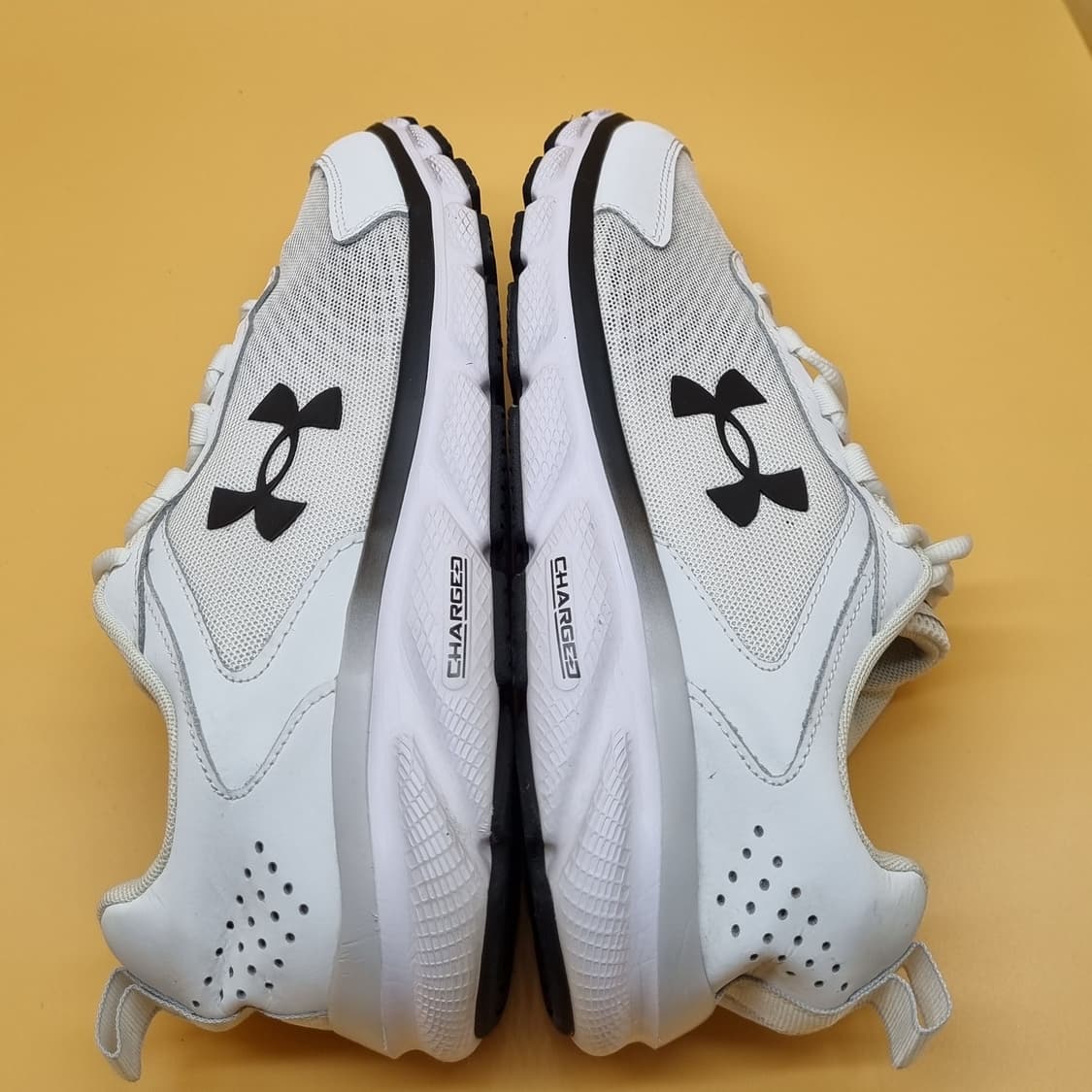 언더아머 UA차지드 남성런닝화275. 상품이미지5