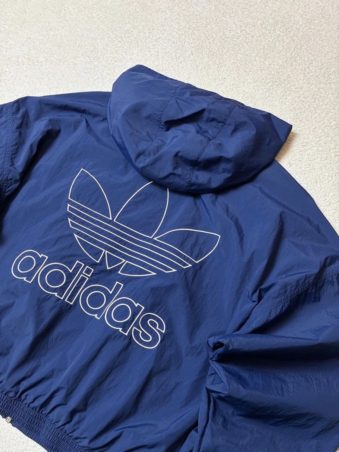 아디다스 크롭 우븐 빅로고 후디 자켓 PN6724 상품이미지3